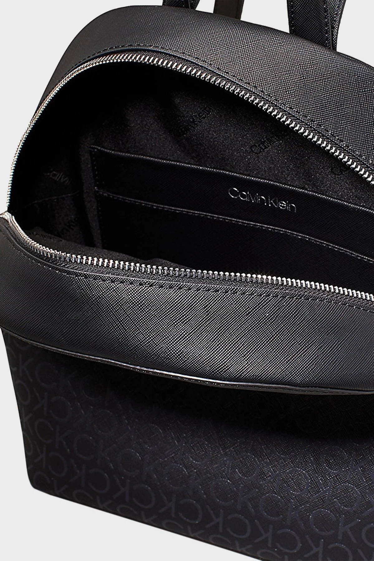 Calvin Klein Logo Baskılı Ayarlanabilir Çift Askılı K60K6125400GM Bayan Sırt Çantası K60K612540 0GM SİYAH - 4