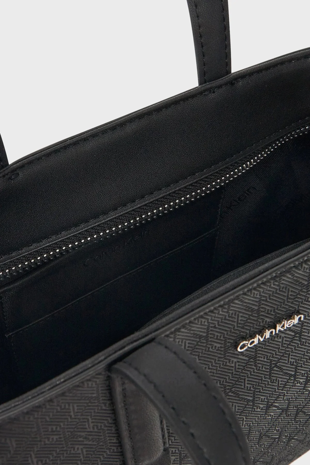 Calvin Klein Logo Baskılı Çıkarılabilir Askılı K60K613023BEH Bayan Çanta K60K613023 BEH SİYAH - 9