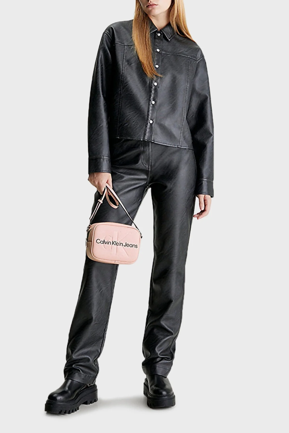 Calvin Klein Logo Baskılı Fermuarlı Ayarlanabilir Askılı K60K610275TFT Bayan Çanta K60K610275 TFT PUDRA - 3