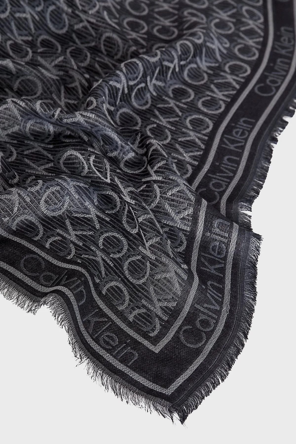 Calvin Klein Logo Baskılı Jakarlı 120 x 120 cm Modal K60K608779BEH Bayan Şal K60K608779 BEH SİYAH - 10