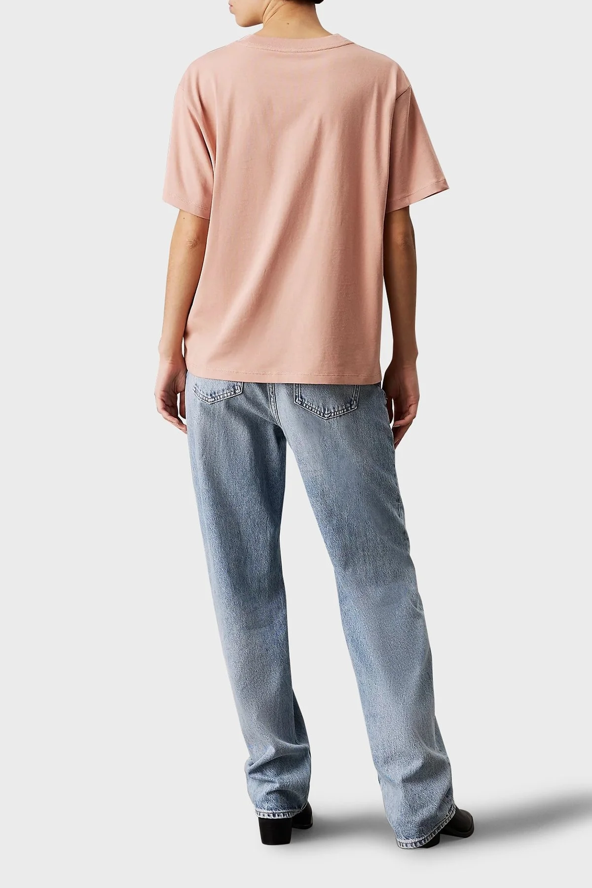 Calvin Klein Logo Baskılı Pamuklu Relaxed Fit Bisiklet Yaka J20J224798TGW Bayan T Shirt J20J224798 TGW PUDRA - 7