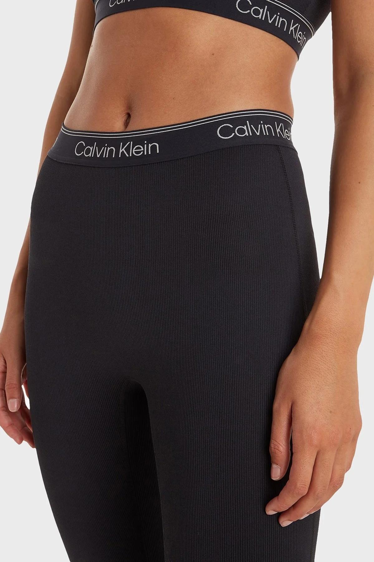 Calvin Klein Logo Detaylı Yüksek Bel Esnek Bayan Tayt 00GWS3L605 BAE SİYAH - 2
