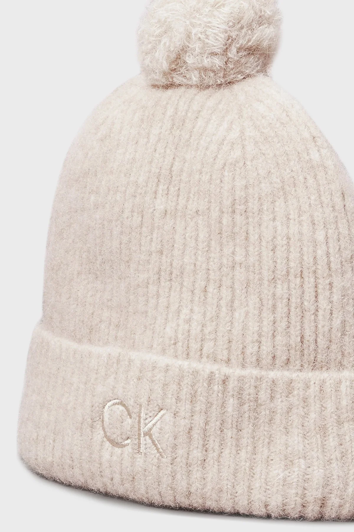 Calvin Klein Logo İşlemeli Yumuşak Ponponlu Örgü K60K612586PCJ Bayan Bere K60K612586 PCJ BEJ - 4