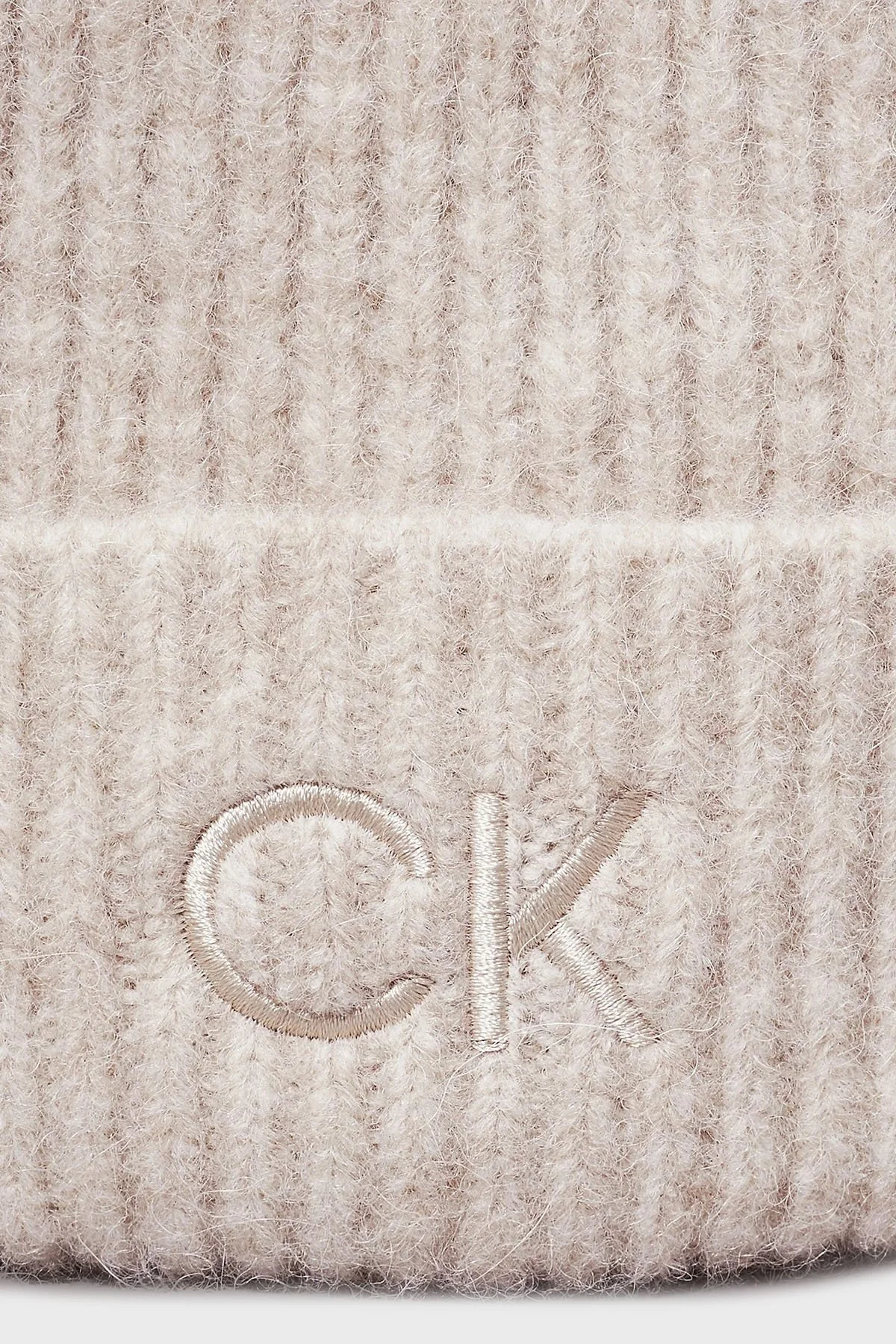 Calvin Klein Logo İşlemeli Yumuşak Ponponlu Örgü K60K612586PCJ Bayan Bere K60K612586 PCJ BEJ - 5