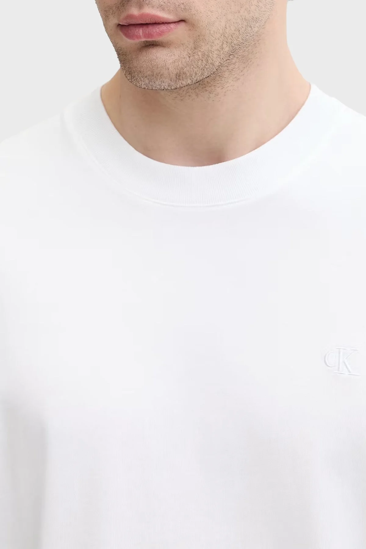 Calvin Klein Logolu % 100 Pamuk Oversize LV04RAB806YAF Erkek T Shirt LV04RAB806 YAF BEYAZ - 4
