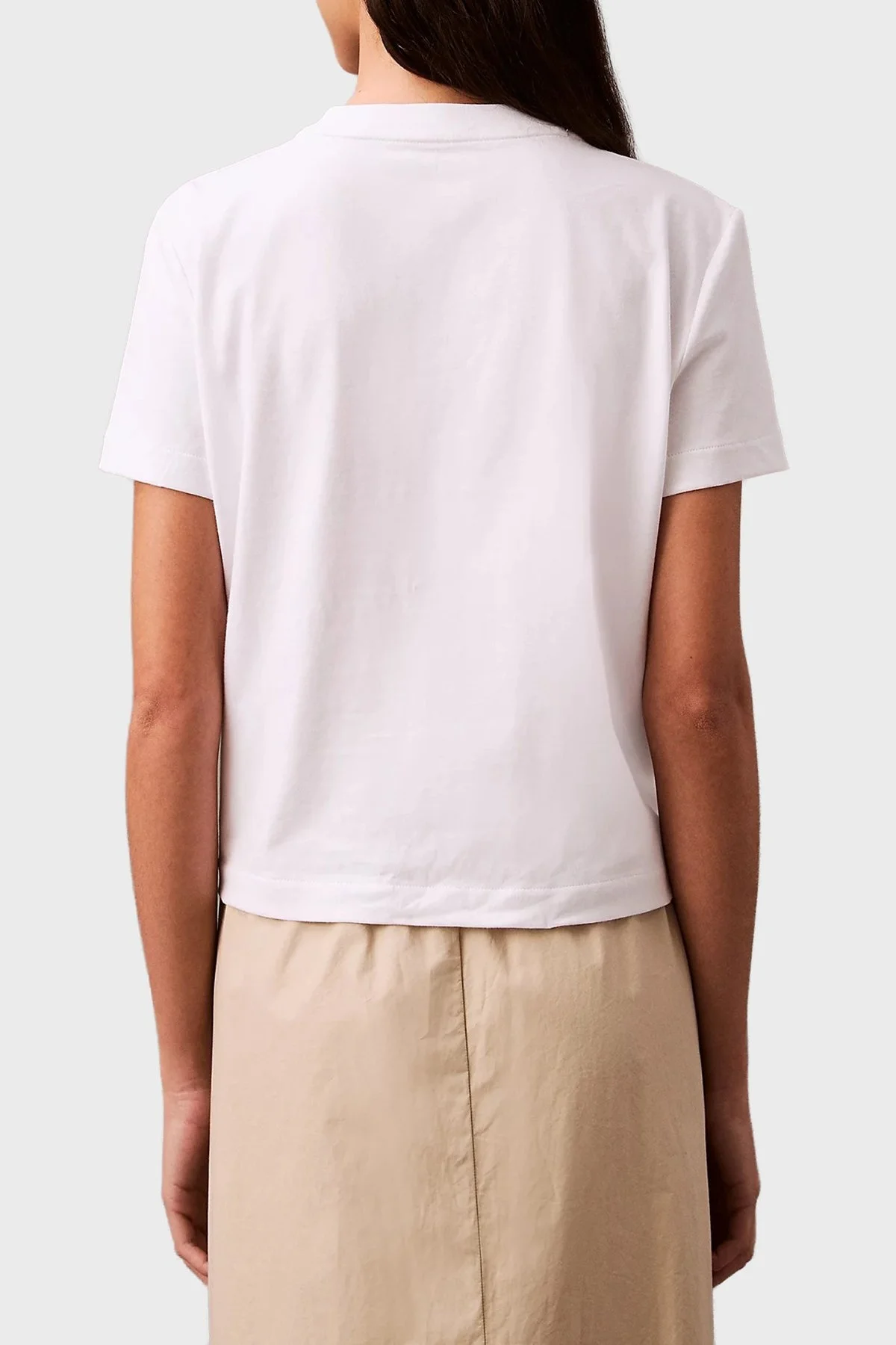Calvin Klein Logolu % 100 Pamuk Regular Fit Bisiklet Yaka LV047B851GYAA Bayan T Shirt LV047B851G YAA BEYAZ - 8