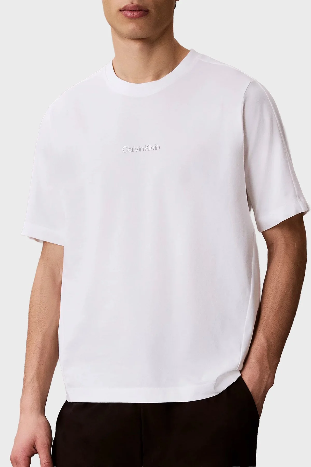 Calvin Klein Logolu % 100 Pamuk Regular Fit Bisiklet Yaka LVGMS6K100100 Erkek T Shirt LVGMS6K100 100 BEYAZ - 1