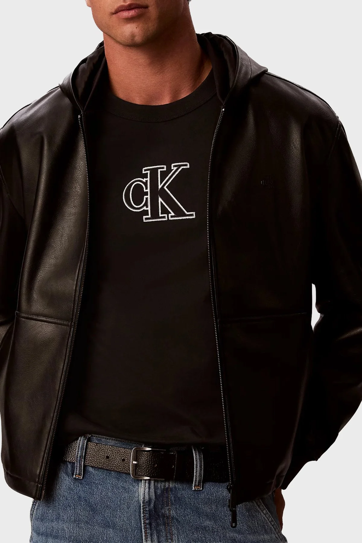 Calvin Klein Logolu % 100 Pamuk Relaxed Fit Bisiklet Yaka LV04RH257GUB1 Erkek T Shirt LV04RH257G UB1 Siyah - 4