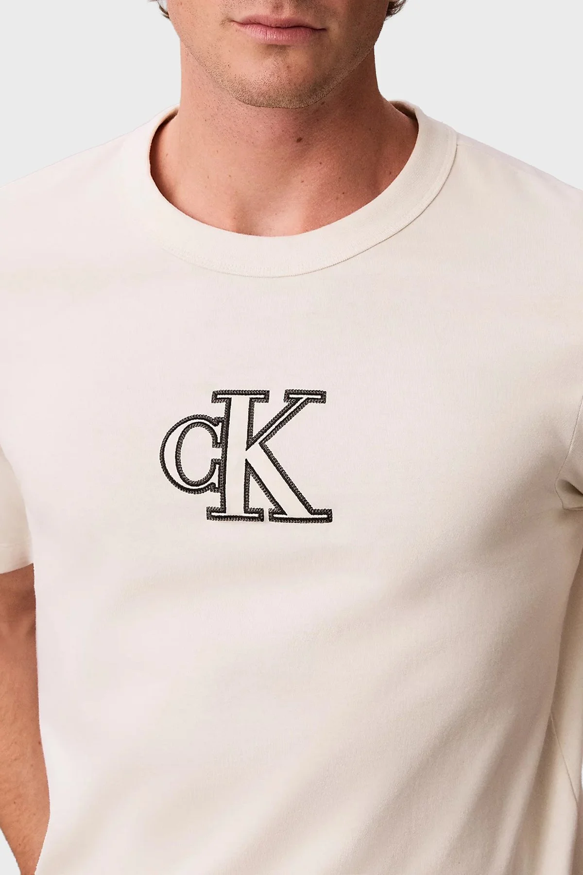 Calvin Klein Logolu % 100 Pamuk Relaxed Fit Bisiklet Yaka LV04RH257GYAS Erkek T Shirt LV04RH257G YAS Krem - 5