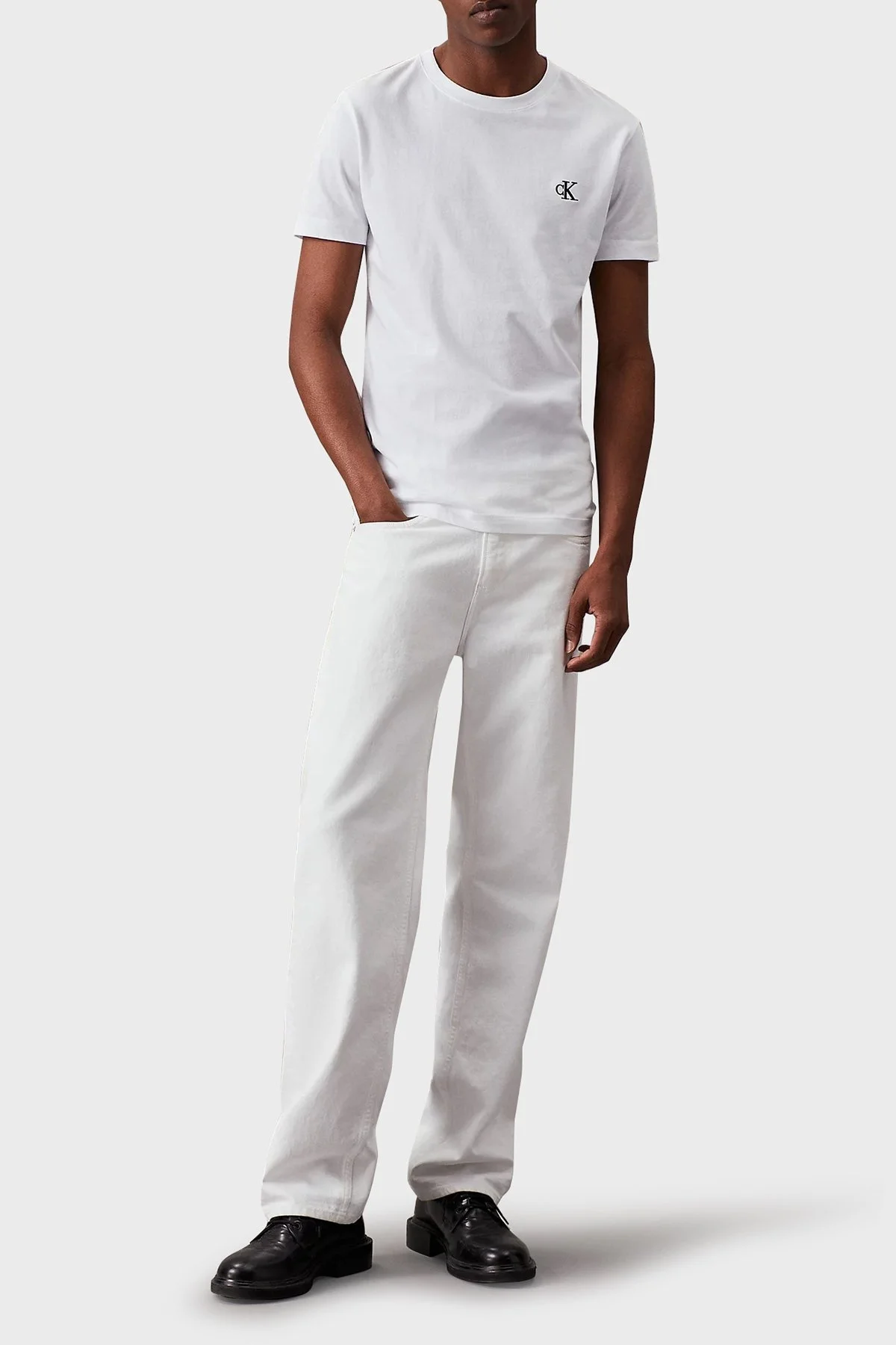 Calvin Klein Logolu % 100 Pamuk Slim Fit Bisiklet Yaka J30J314544YAF Erkek T Shirt J30J314544 YAF BEYAZ - 6