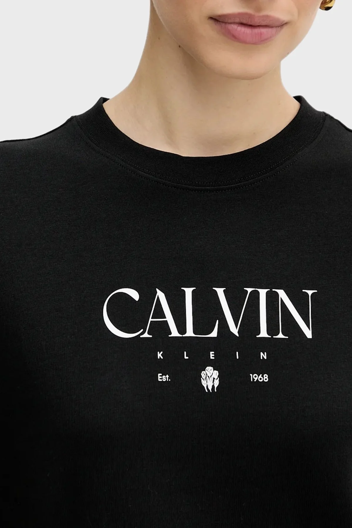 Calvin Klein Logolu % 100 Pamuk Slim Fit Bisiklet Yaka LV047E813GUB1 Bayan T Shirt LV047E813G UB1 SİYAH - 4