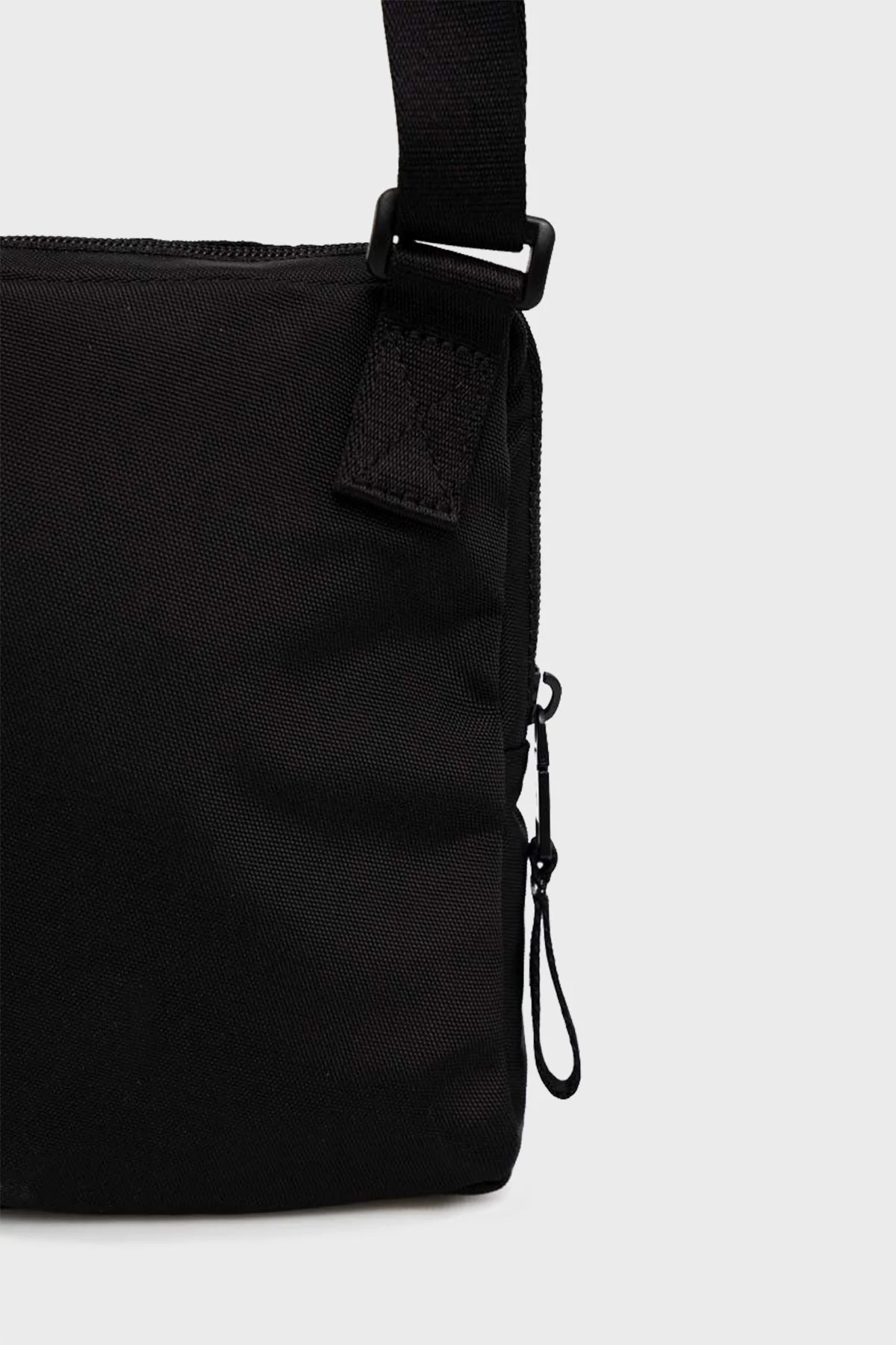 Calvin Klein Logolu Ayarlanabilir Askılı Erkek Çanta K50K510100 BDS SİYAH - 3