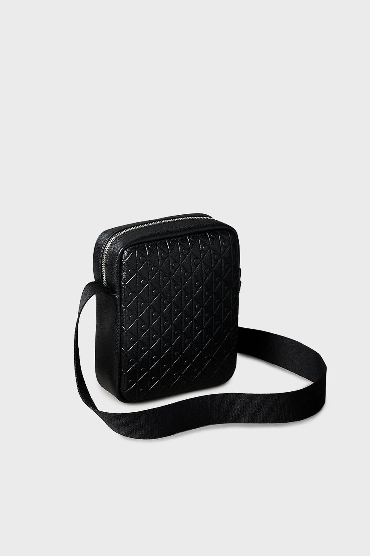 Calvin Klein Logolu Ayarlanabilir Askılı Erkek Çanta LV04D3204G UB1 SİYAH - 5