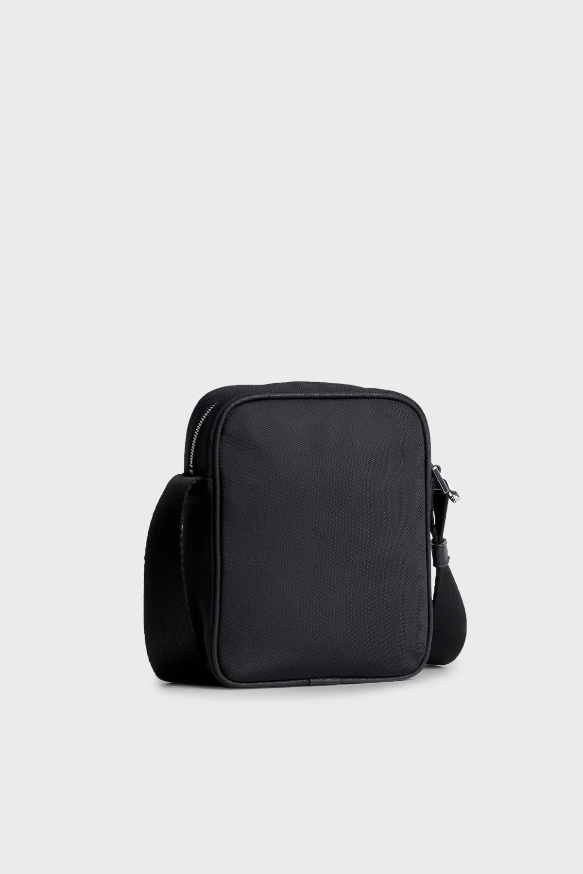 Calvin Klein Logolu Ayarlanabilir Askılı K50K51056601N Erkek Çanta K50K510566 01N SİYAH - 4