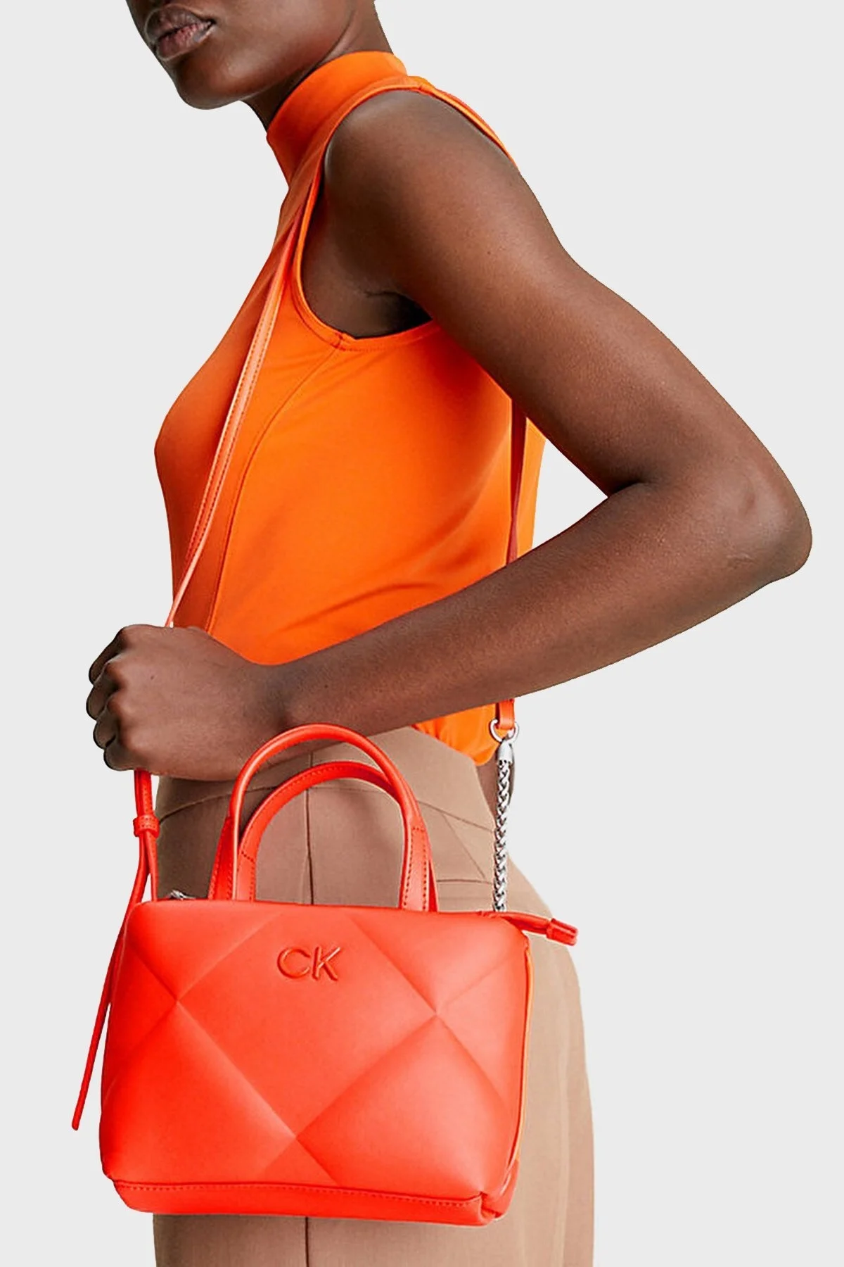 Calvin Klein Logolu Ayarlanabilir Askılı K60K611340SA3 Bayan Çanta K60K611340 SA3 TURUNCU - 3