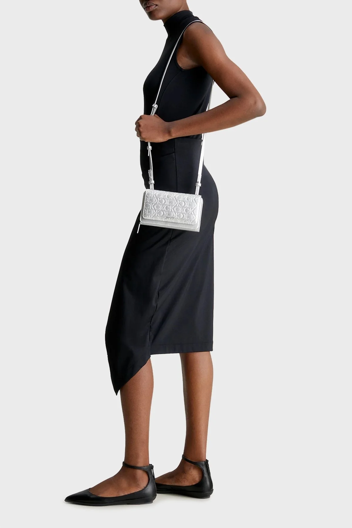 Calvin Klein Logolu Ayarlanabilir Askılı K60K611384PE6 Bayan Çanta K60K611384 PE6 GÜMÜŞ - 2