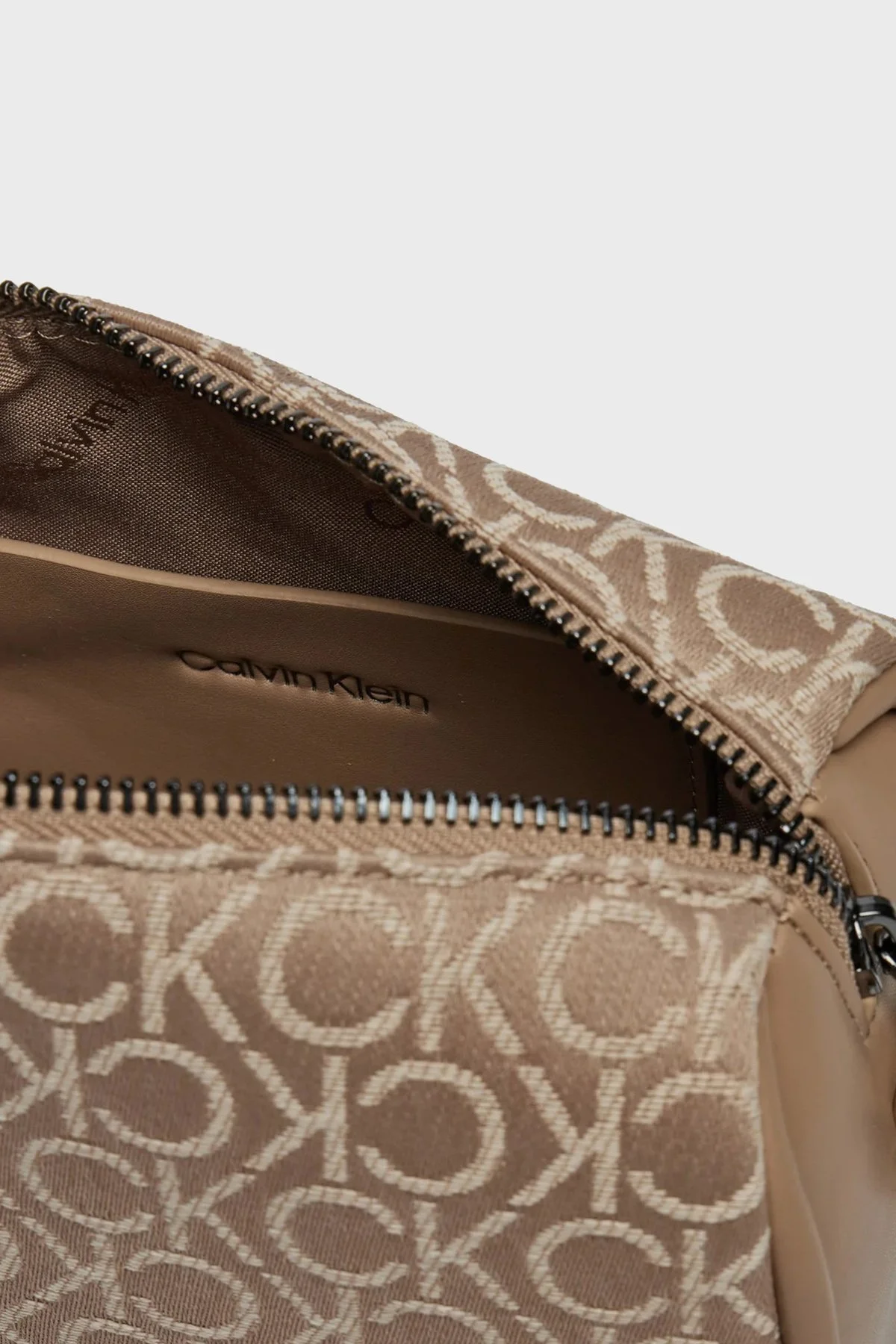 Calvin Klein Logolu Ayarlanabilir Askılı K60K6123350HE Bayan Çanta K60K612335 0HE BEJ - 5