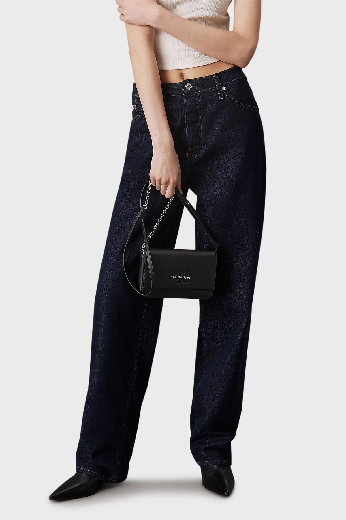 Calvin Klein Logolu Ayarlanabilir Askılı K60K61237501R Bayan Çanta K60K612375 01R SİYAH - 8