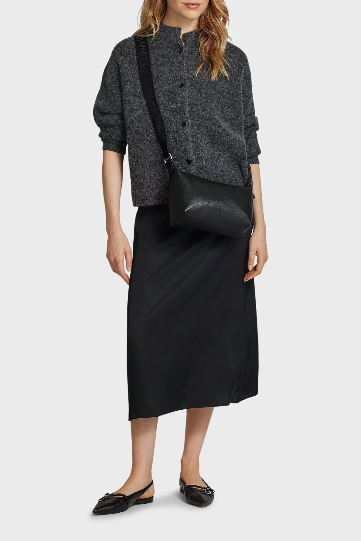 Calvin Klein Logolu Ayarlanabilir Askılı K60K612713BEH Bayan Çanta K60K612713 BEH SİYAH - 7