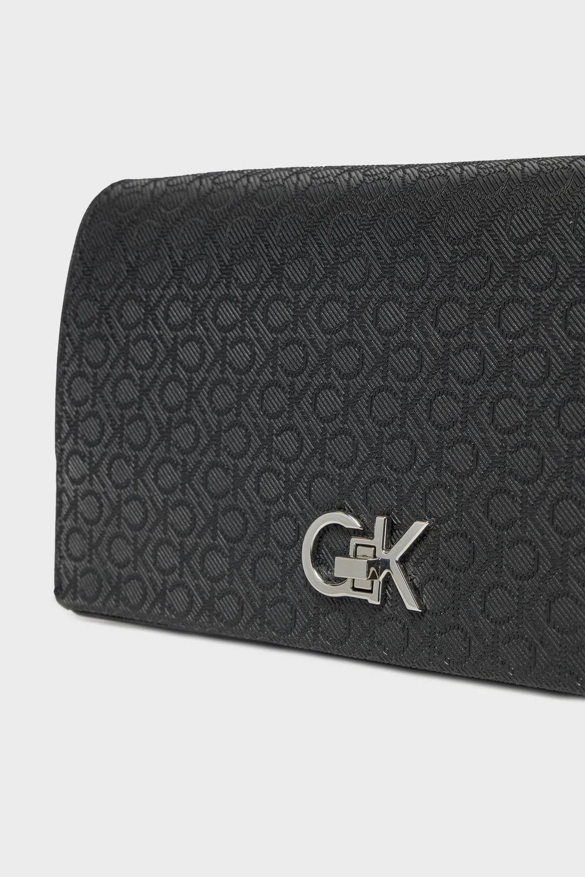 Calvin Klein Logolu Ayarlanabilir Askılı K60K6131410GJ Bayan Çanta K60K613141 0GJ SİYAH - 9