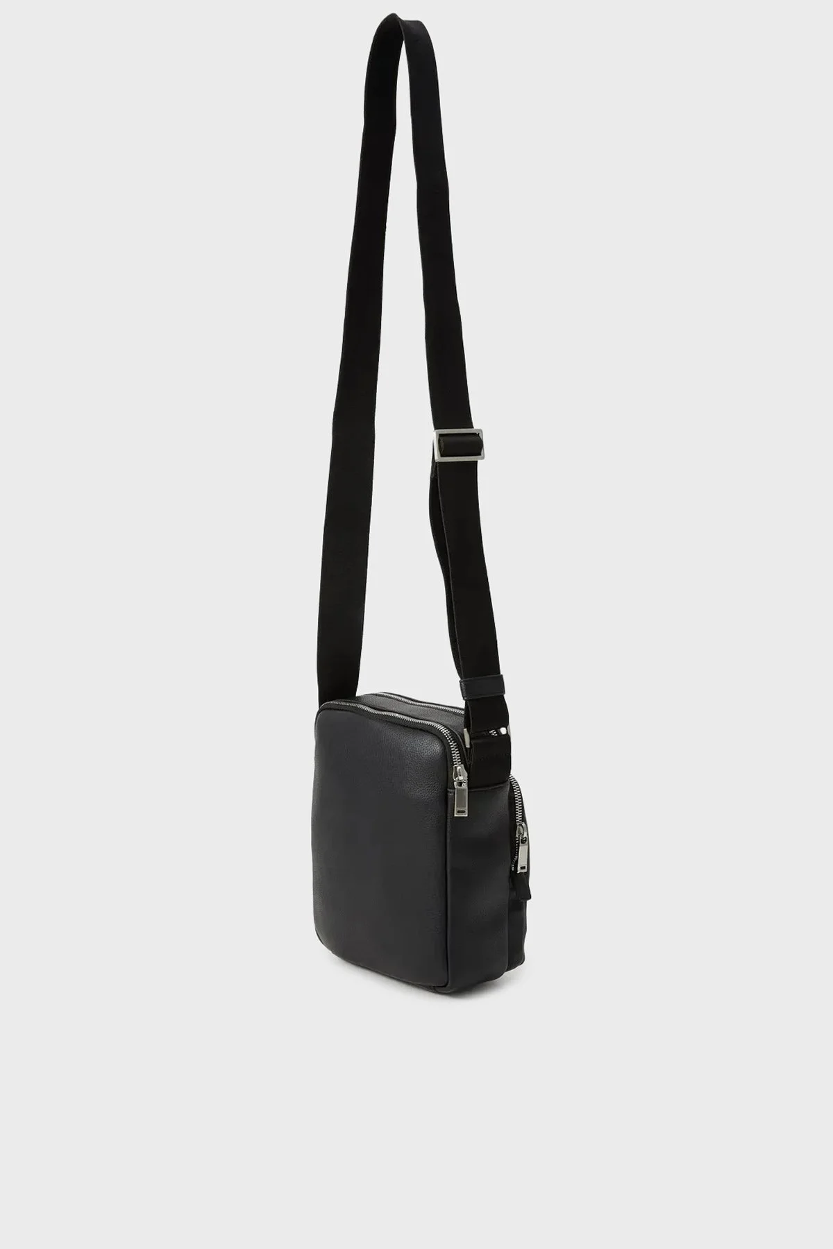 Calvin Klein Logolu Ayarlanabilir Askılı LV04D3317GUB1 Erkek Çanta LV04D3317G UB1 SİYAH - 2