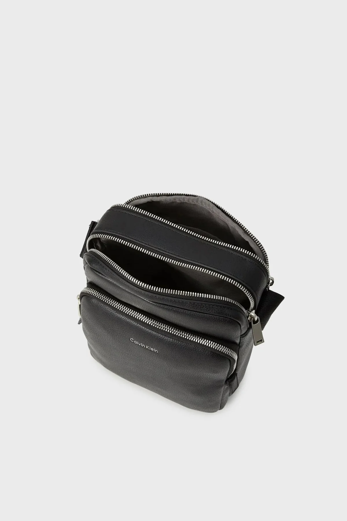 Calvin Klein Logolu Ayarlanabilir Askılı LV04D3317GUB1 Erkek Çanta LV04D3317G UB1 SİYAH - 3