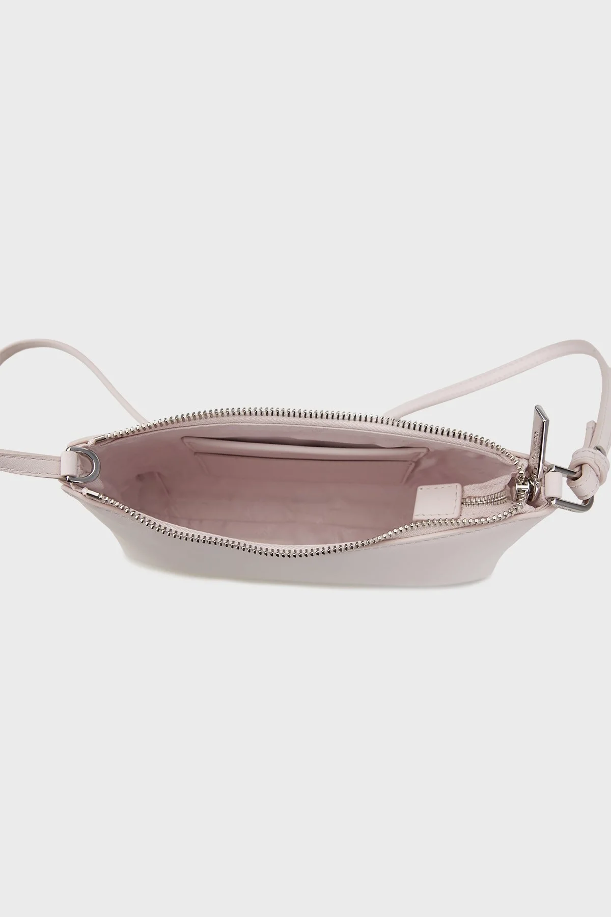 Calvin Klein Logolu Ayarlanabilir Askılı LV04F3095GVUW Bayan Çanta LV04F3095G VUW LİLA - 3