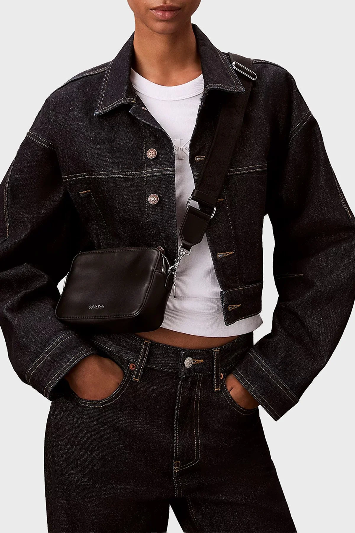 Calvin Klein Logolu Ayarlanabilir Askılı LV04F3165G2QP Bayan Çanta LV04F3165G 2QP SİYAH - 2