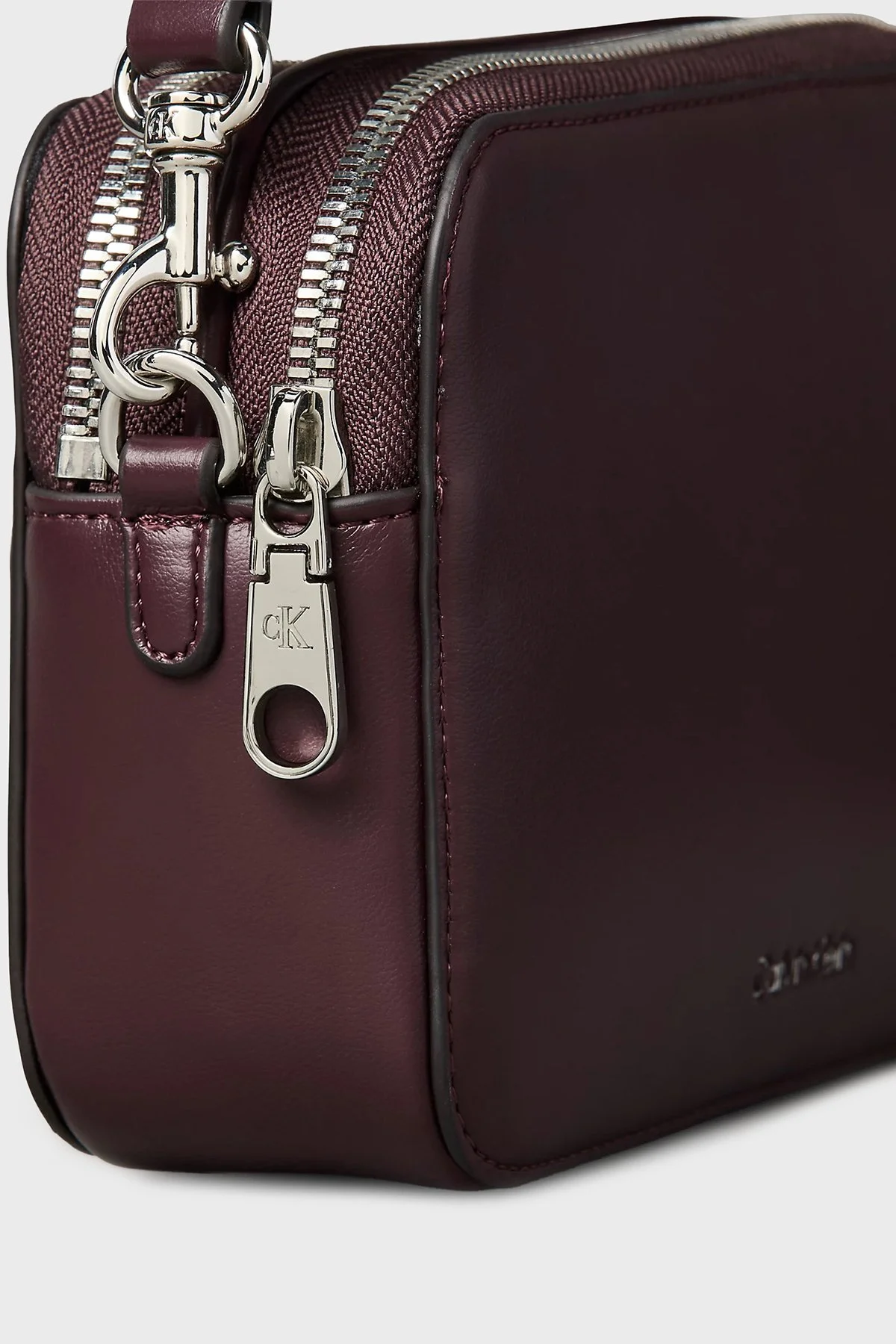 Calvin Klein Logolu Ayarlanabilir Askılı LV04F3165GBAP Bayan Çanta LV04F3165G BAP BORDO - 5