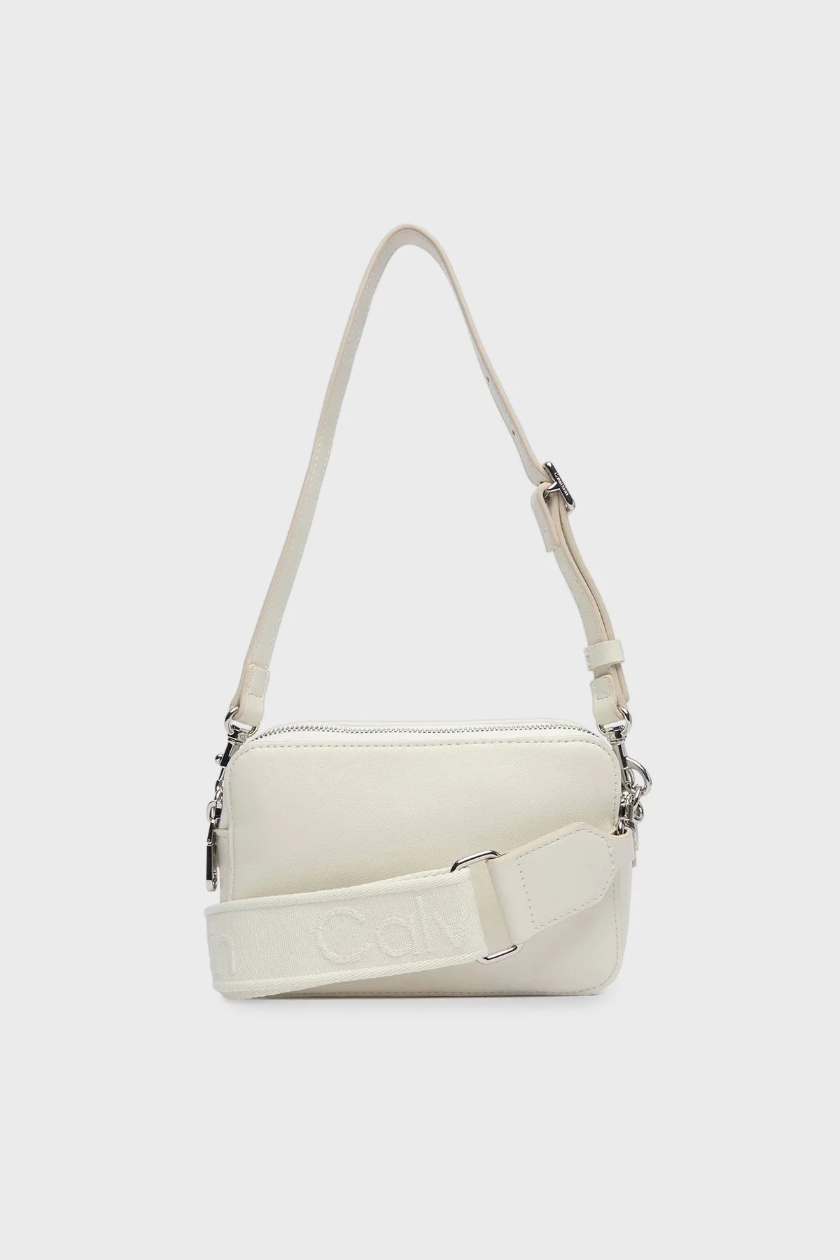 Calvin Klein Logolu Ayarlanabilir Askılı LV04F3165GFUP Bayan Çanta LV04F3165G FUP EKRU - 4