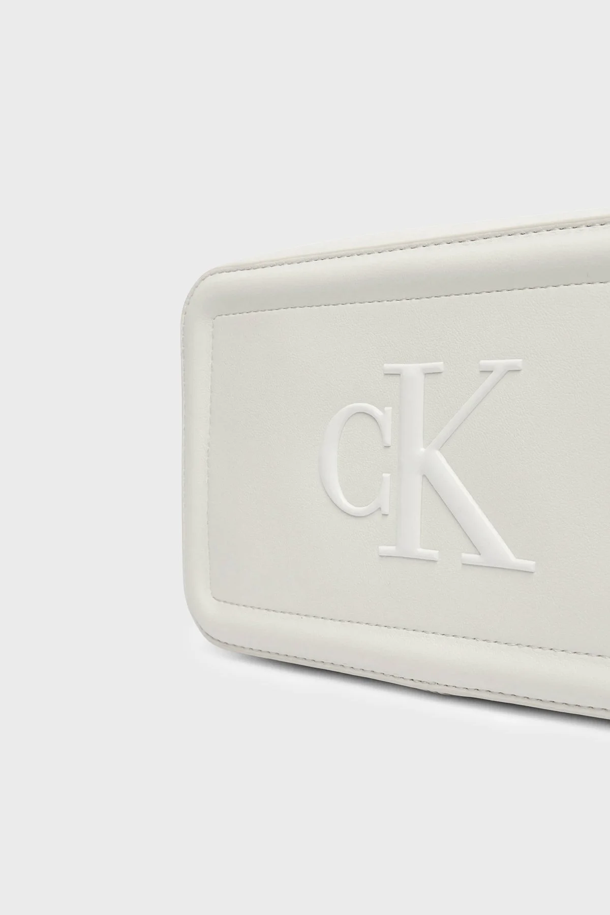 Calvin Klein Logolu Ayarlanabilir Askılı LV04F3220G4LX Bayan Çanta LV04F3220G 4LX BEYAZ - 6