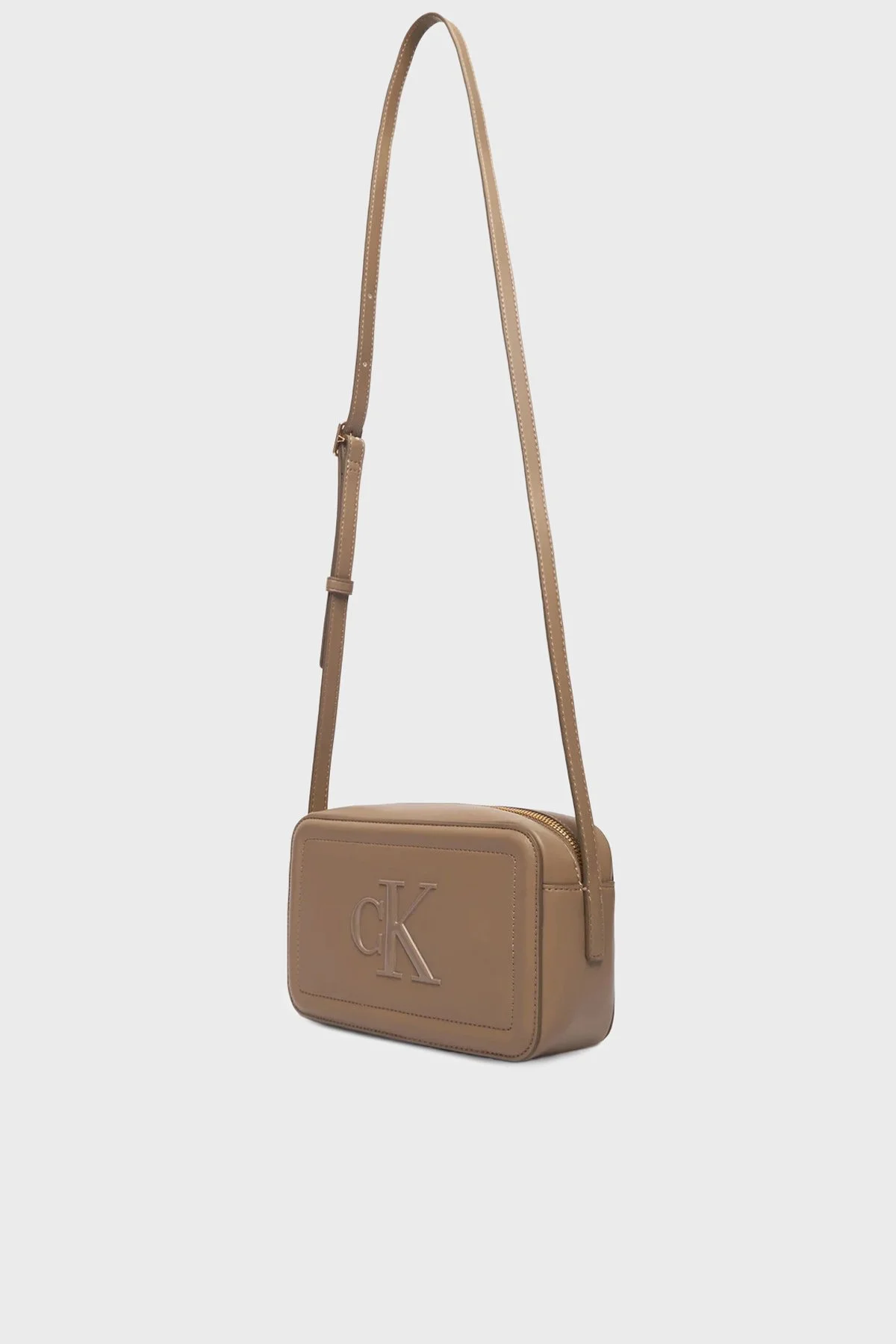 Calvin Klein Logolu Ayarlanabilir Askılı LV04F3220GVFU Bayan Çanta LV04F3220G VFU TOPRAK - 4