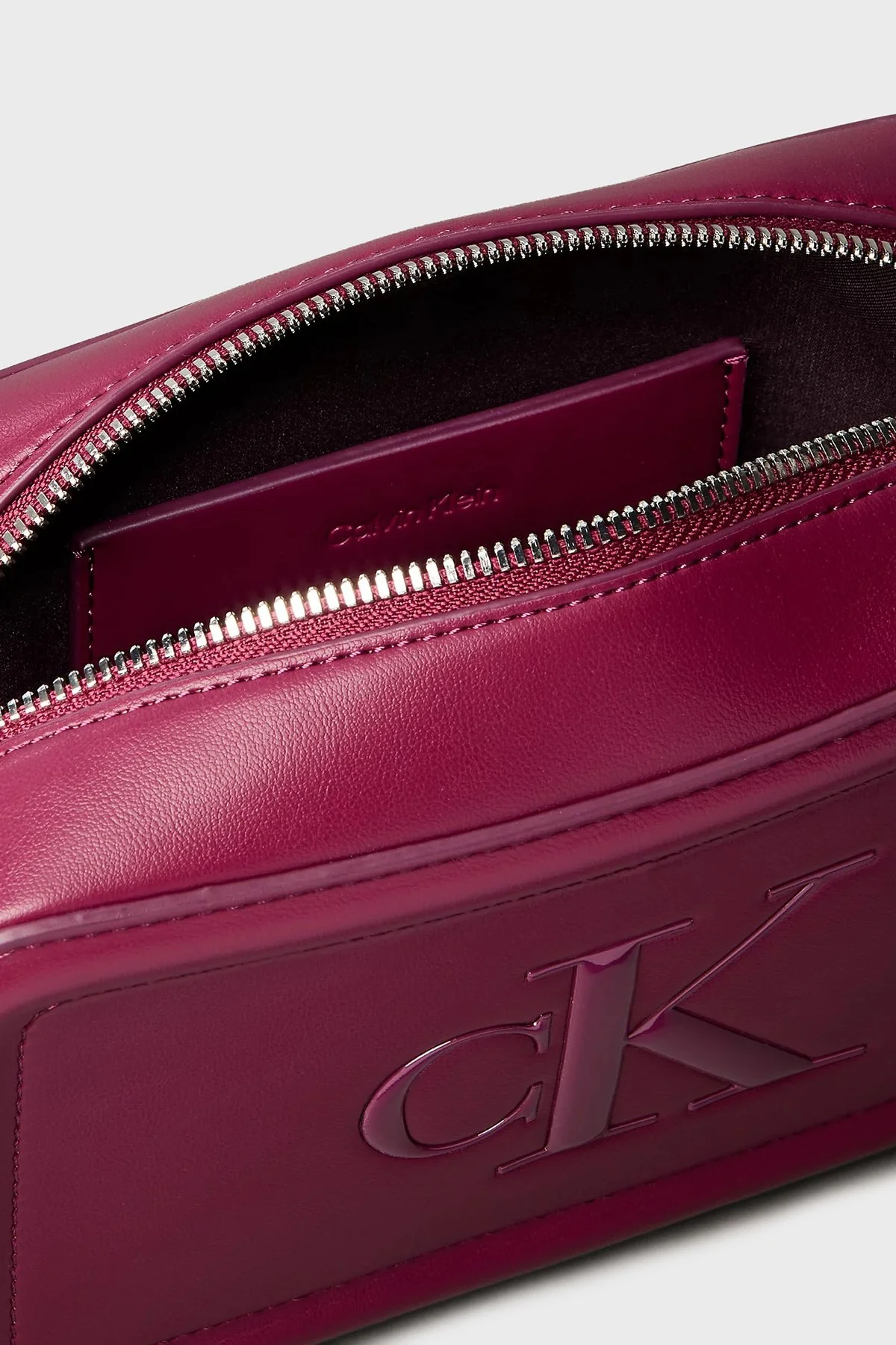 Calvin Klein Logolu Ayarlanabilir Askılı LV04F3220GZ1K Bayan Çanta LV04F3220G Z1K BORDO - 4