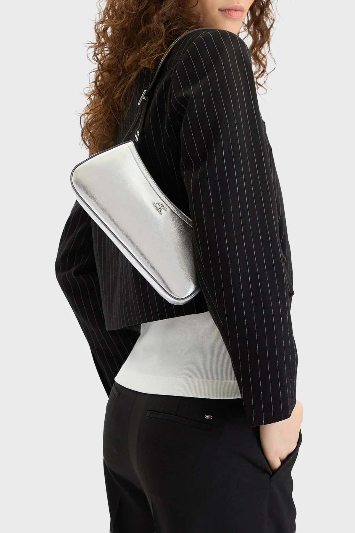 Calvin Klein Logolu Ayarlanabilir Askılı LV04F3304G3JH Bayan Çanta LV04F3304G 3JH GÜMÜŞ - 2