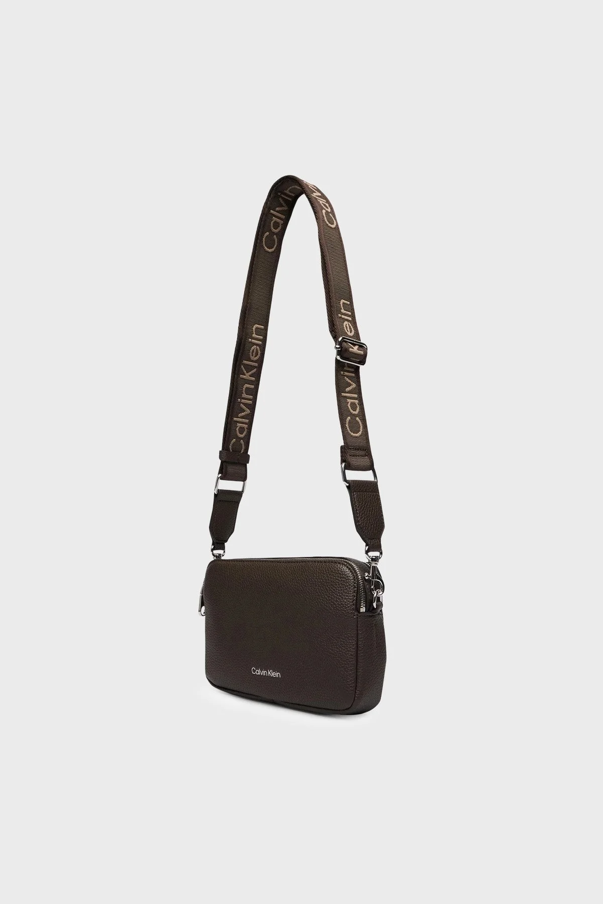 Calvin Klein Logolu Ayarlanabilir Askılı LV04F3656GBAL Kadın Çanta LV04F3656G BAL Kahve - 6