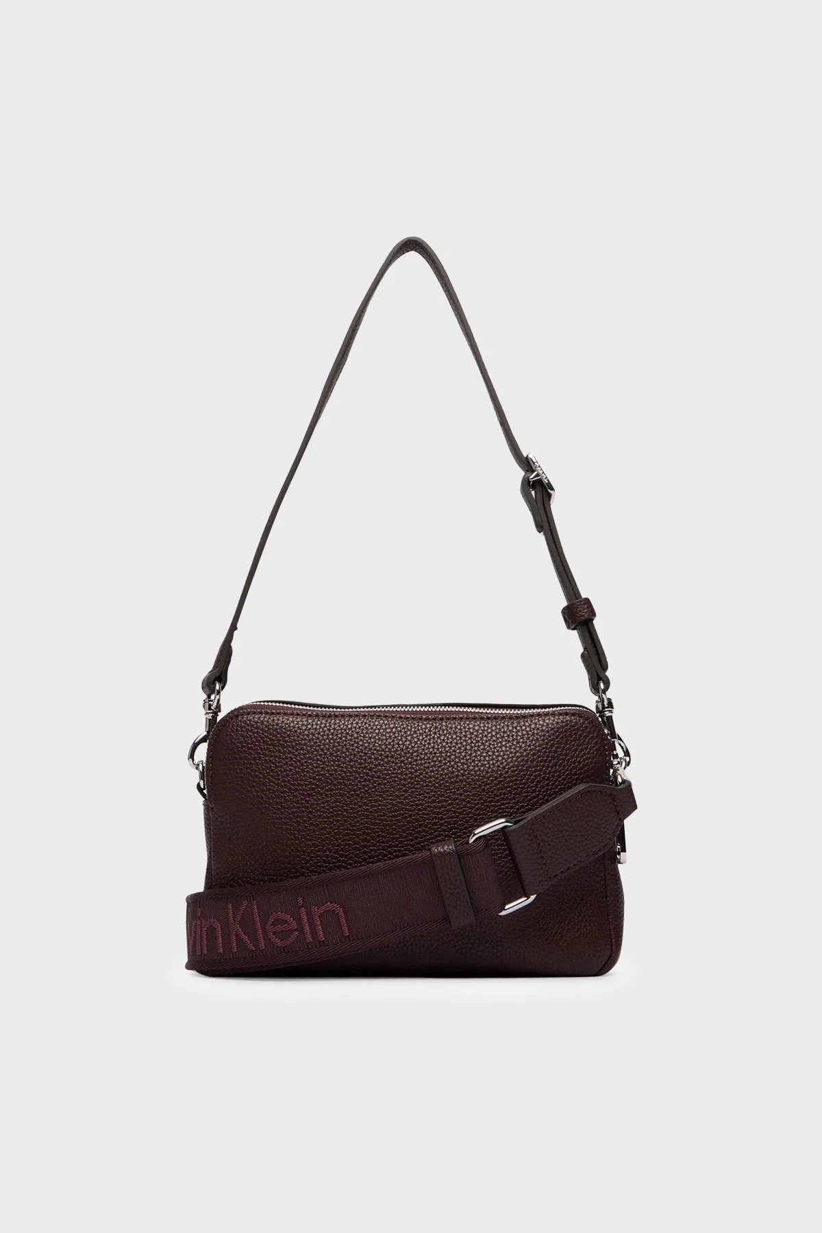 Calvin Klein Logolu Ayarlanabilir Askılı LV04F3656GBAP Kadın Çanta LV04F3656G BAP Bordo - 3