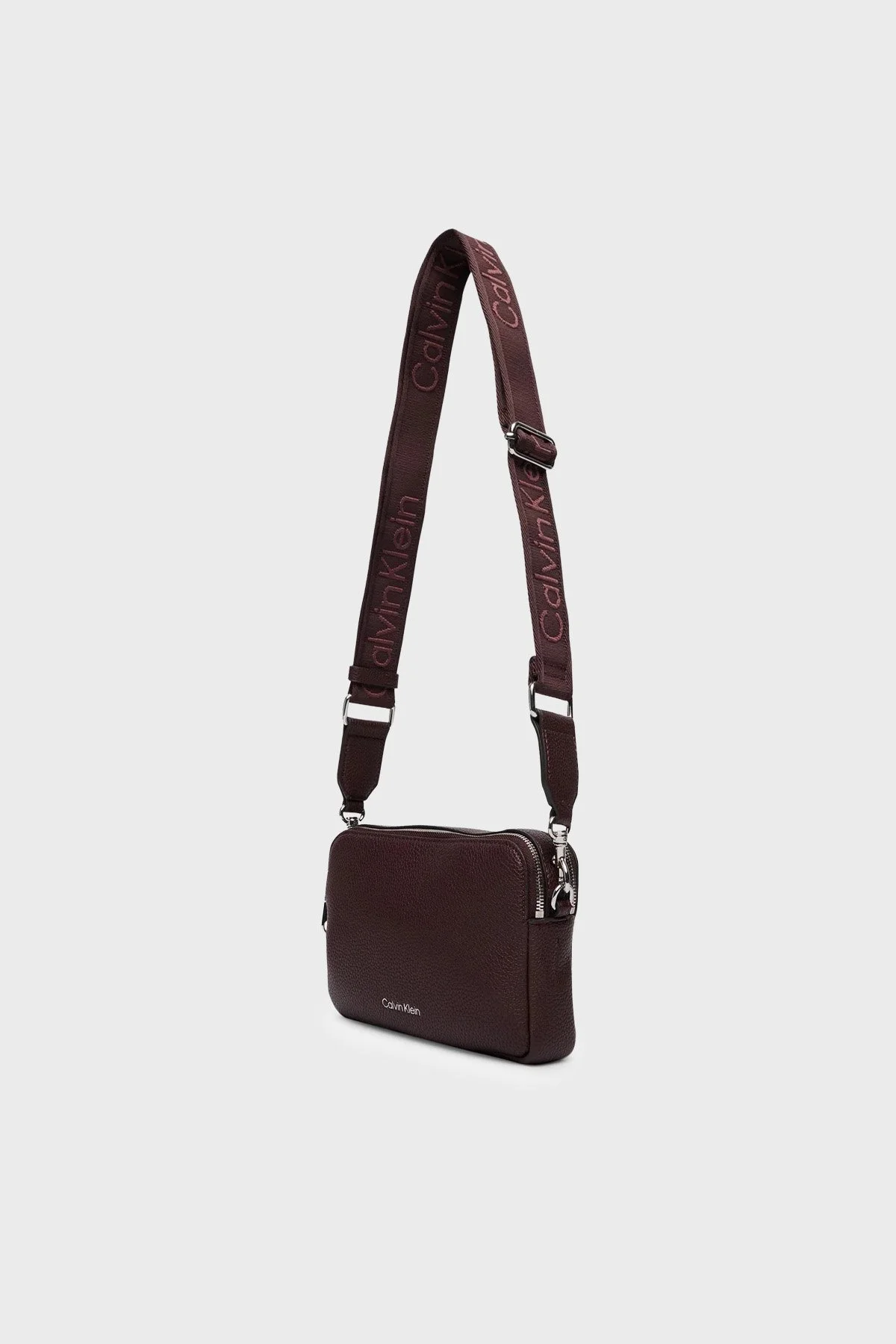 Calvin Klein Logolu Ayarlanabilir Askılı LV04F3656GBAP Kadın Çanta LV04F3656G BAP Bordo - 4