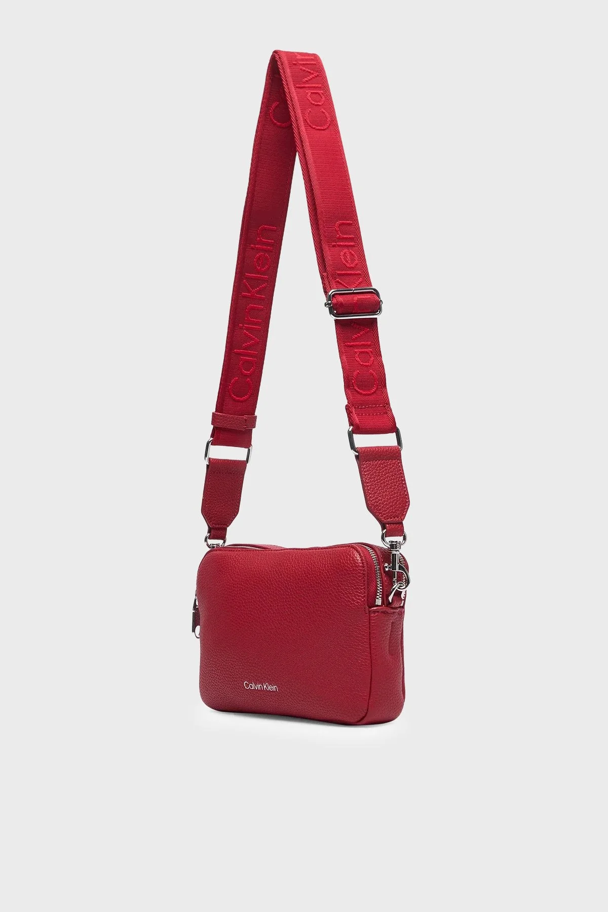 Calvin Klein Logolu Ayarlanabilir Askılı LV04F3656GXLL Kadın Çanta LV04F3656G XLL BORDO - 4