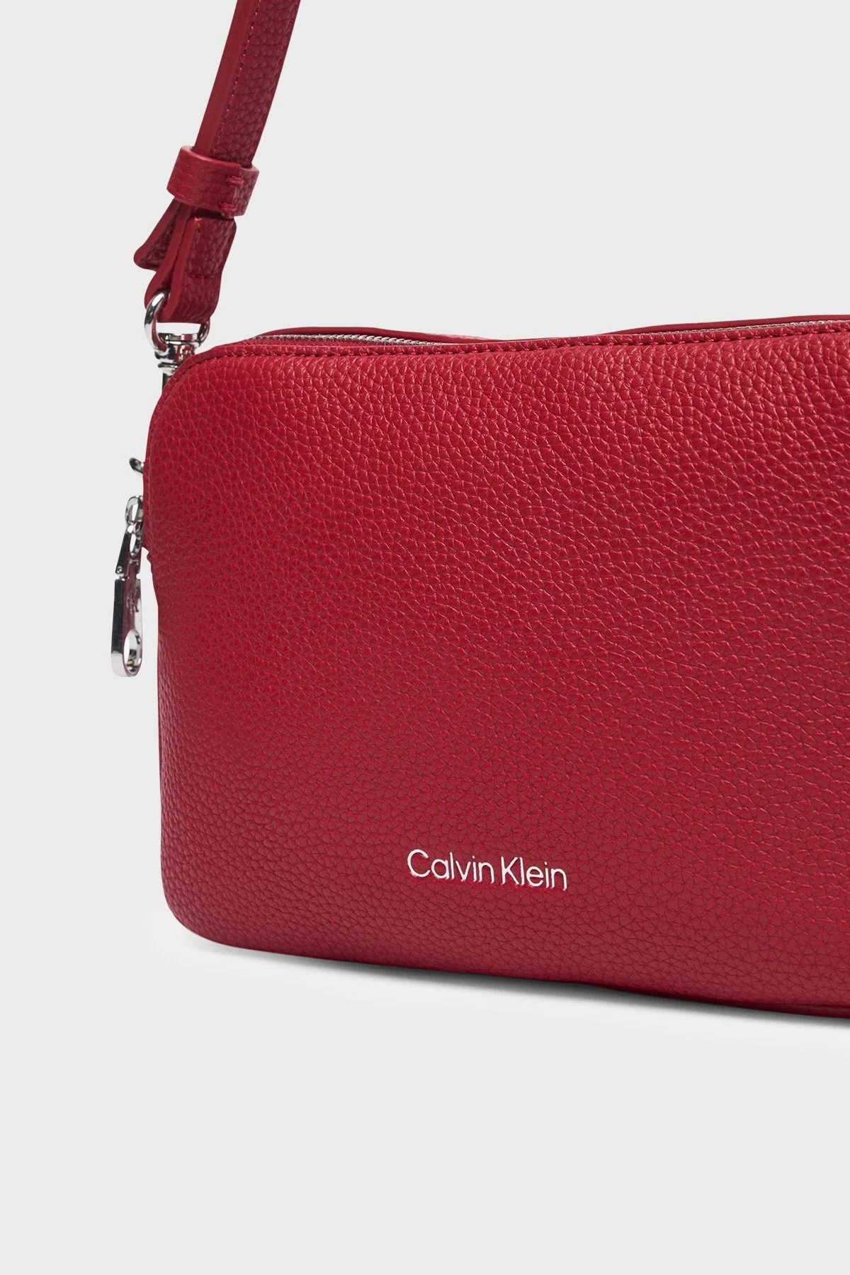 Calvin Klein Logolu Ayarlanabilir Askılı LV04F3656GXLL Kadın Çanta LV04F3656G XLL BORDO - 6