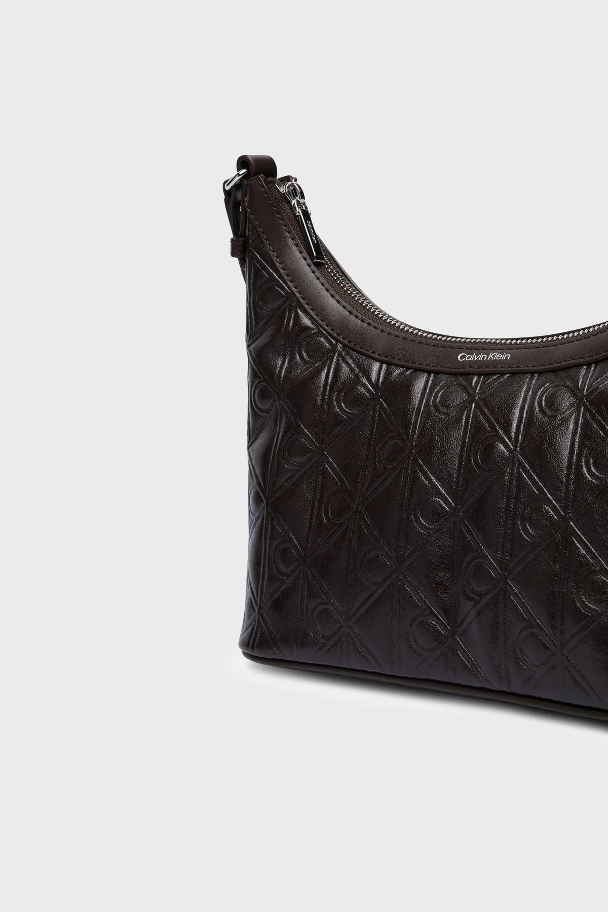 Calvin Klein Logolu Ayarlanabilir Askılı LV04F3874GBAL Kadın Çanta LV04F3874G BAL Kahve - 6