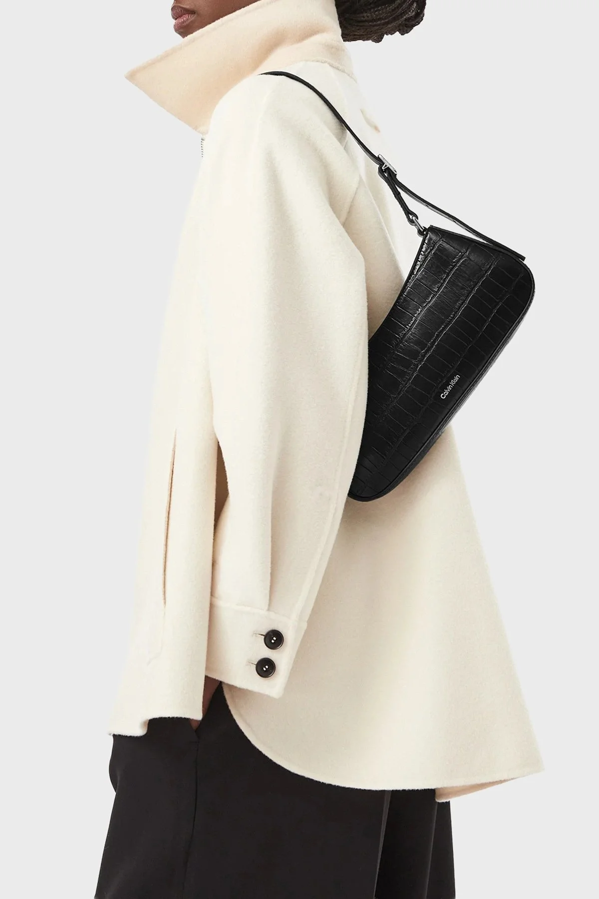 Calvin Klein Logolu Ayarlanabilir Askılı LV04F3906GUB1 Kadın Çanta LV04F3906G UB1 Siyah - 2