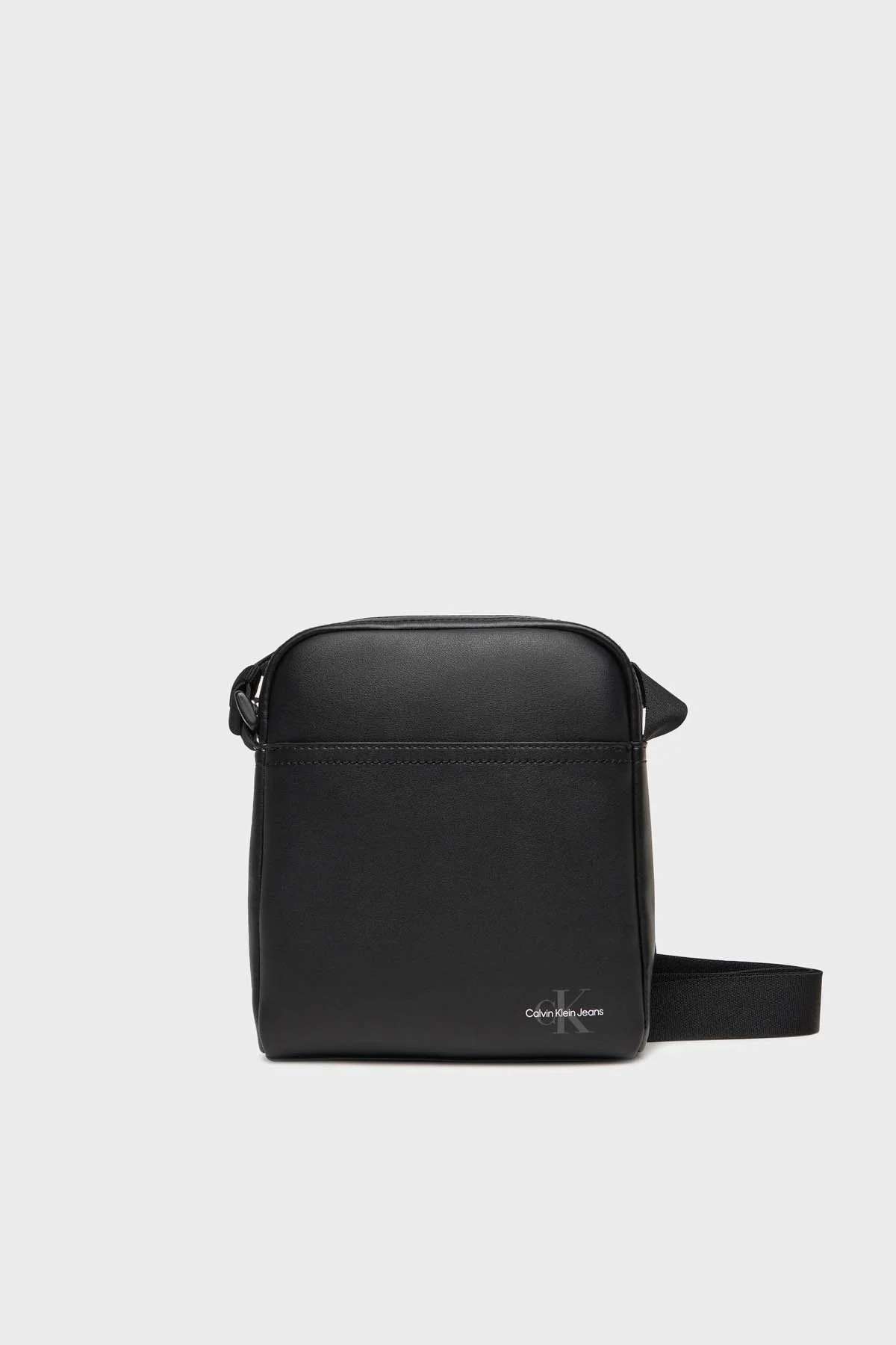 Calvin Klein Logolu Ayarlanabilir Askılı LV04G3014GUB1 Erkek Çanta LV04G3014G UB1 SİYAH - 5