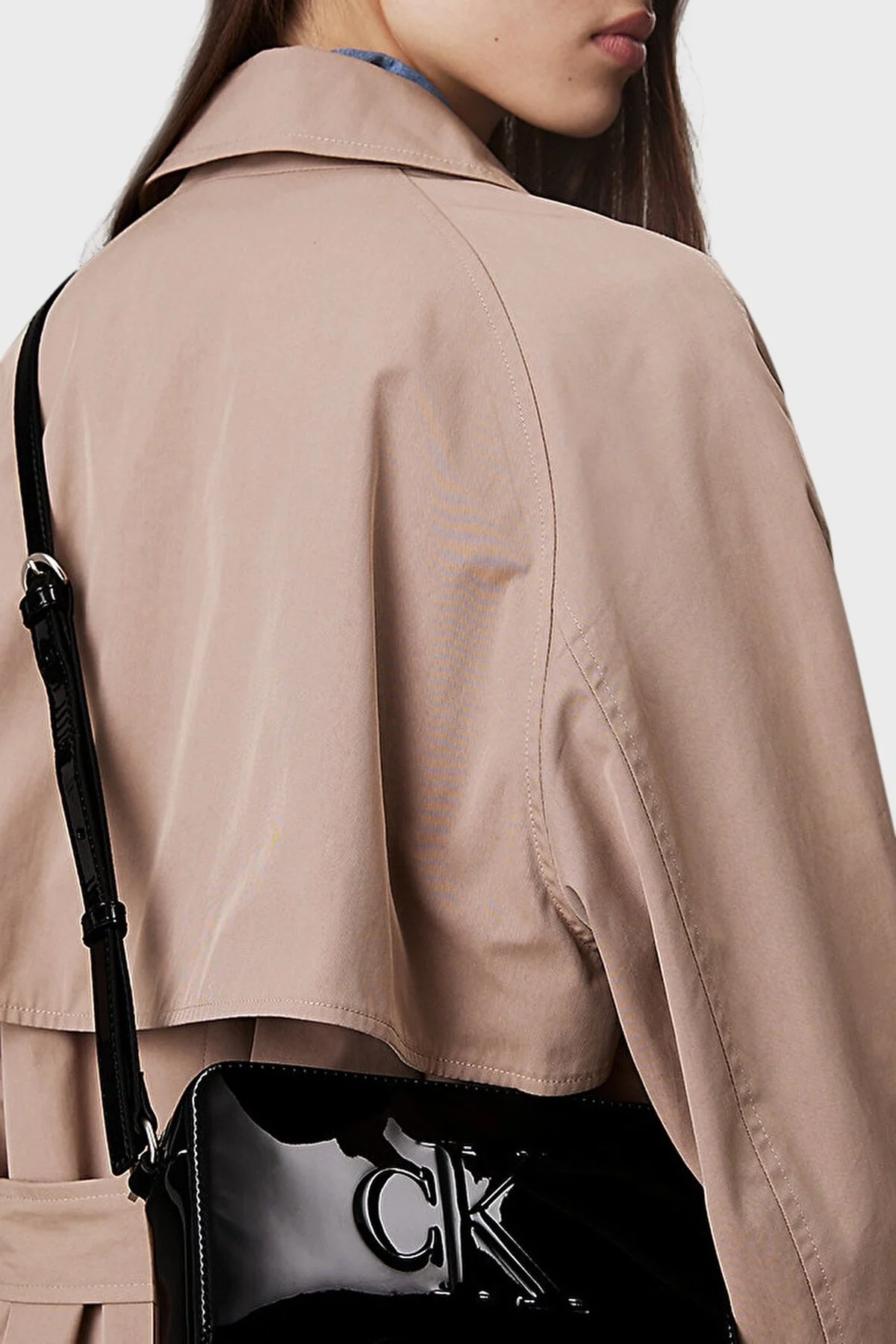 Calvin Klein Logolu Ayarlanabilir Çapraz Askılı Rugan K60K613054BEH Bayan Çanta K60K613054 BEH SİYAH - 4