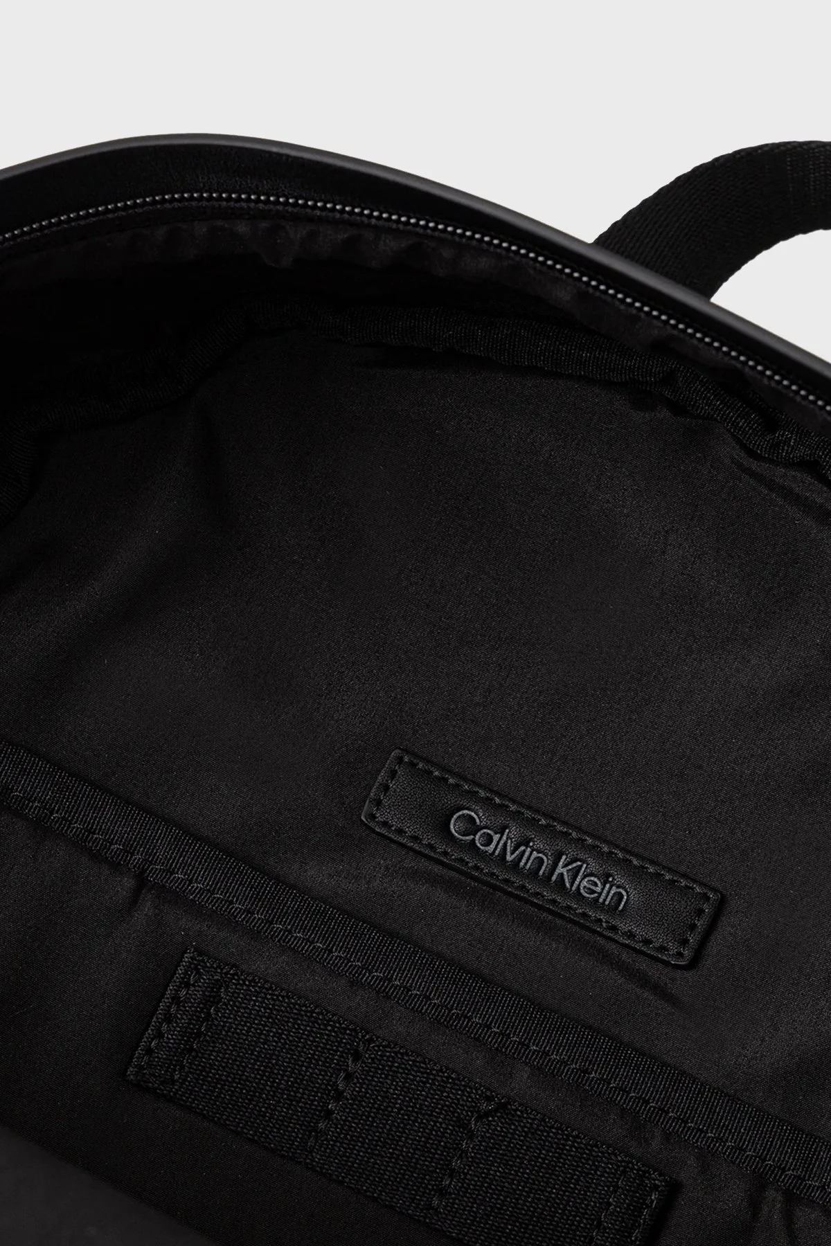 Calvin Klein Logolu Ayarlanabilir Çift Askılı LV04D3081GUB1 Erkek Sırt Çantası LV04D3081G UB1 SİYAH - 4