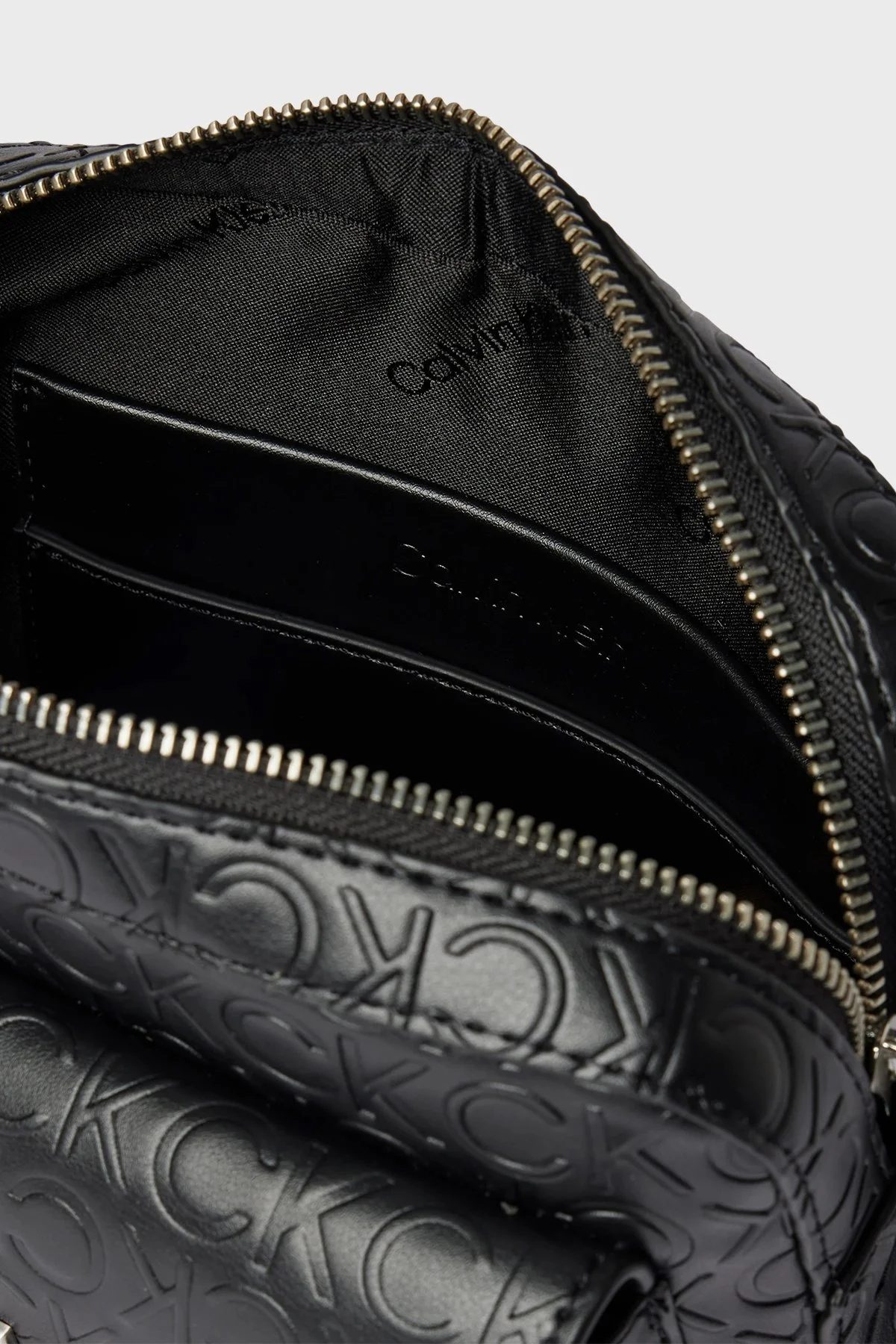 Calvin Klein Logolu Ayarlanabilir Omuz Askılı K60K610921BAX Bayan Çanta K60K610921 BAX SİYAH - 3