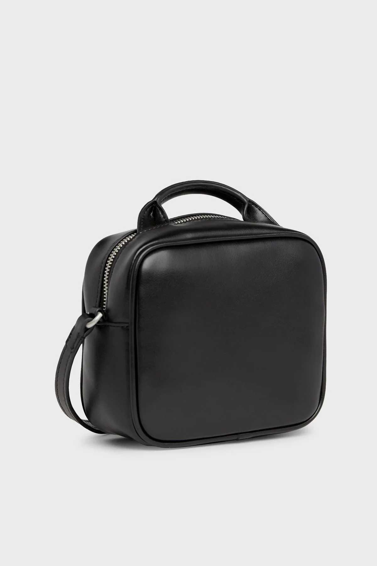Calvin Klein Logolu Ayarlanabilir Omuz Askılı K60K611073BAX Bayan Çanta K60K611073 BAX SİYAH - 5