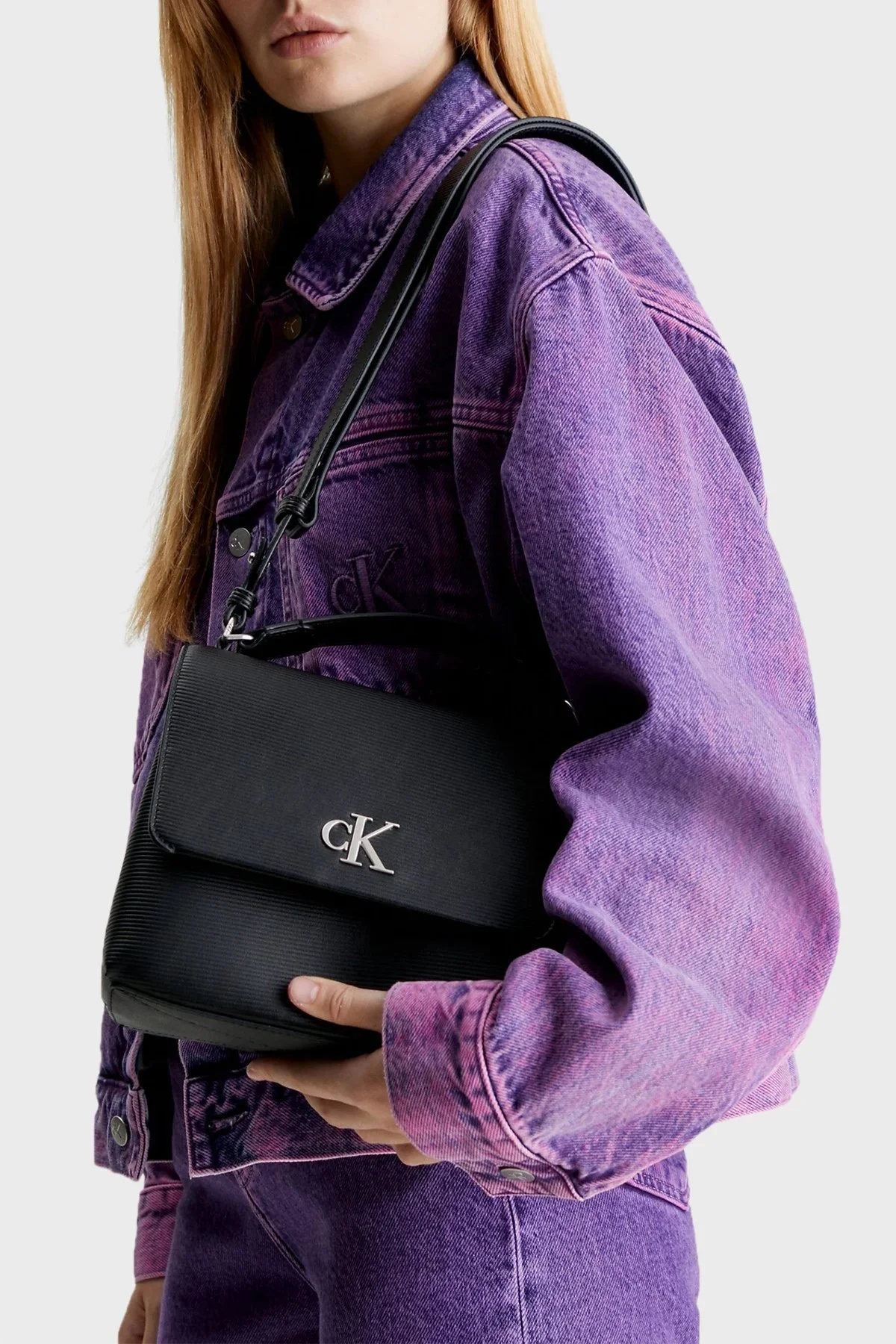 Calvin Klein Logolu Ayarlanabilir Omuz Askılı K60K611214BDS Bayan Çanta K60K611214 BDS SİYAH - 2