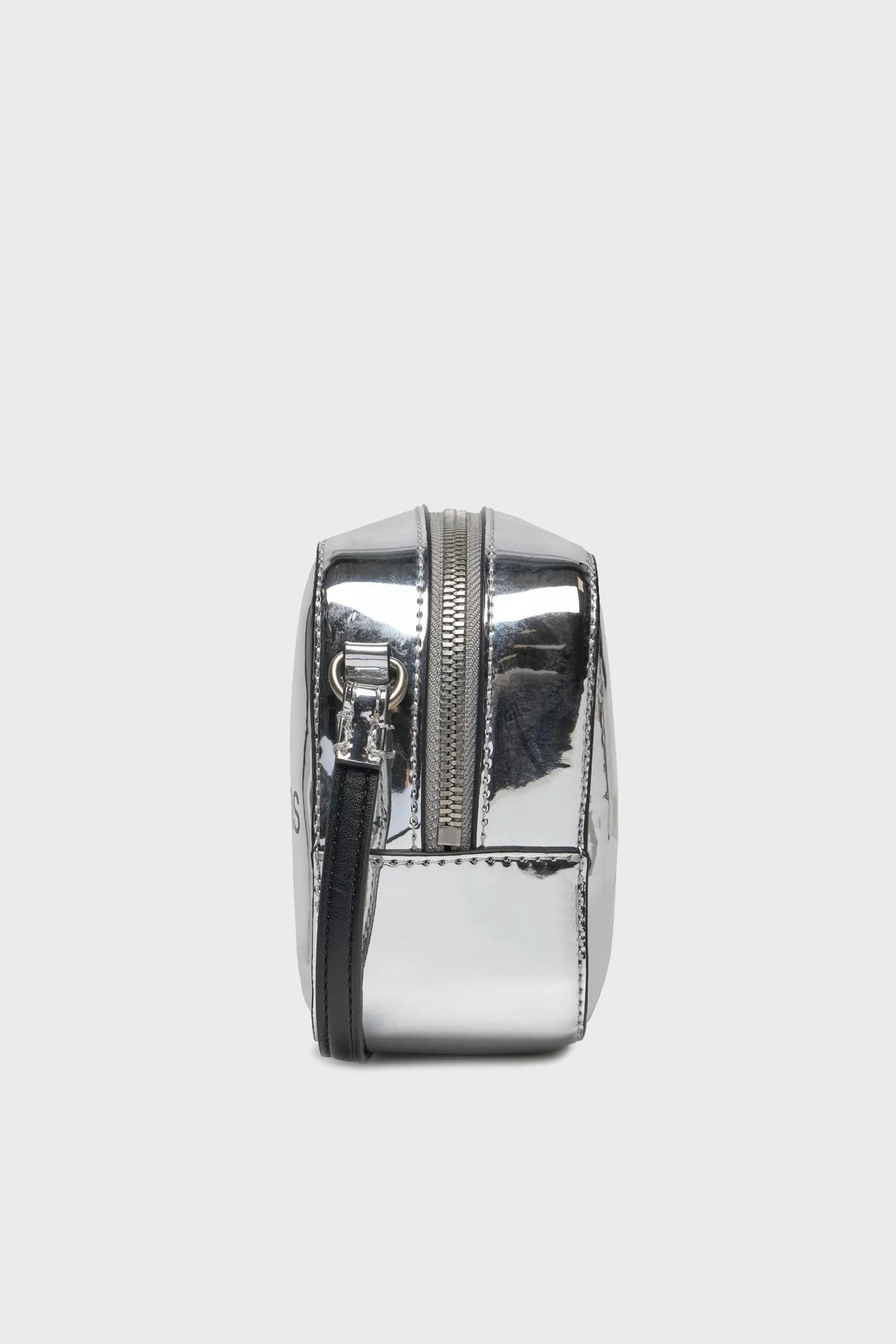 Calvin Klein Logolu Ayarlanabilir Omuz Askılı K60K6118580IM Bayan Çanta K60K611858 0IM GÜMÜŞ - 3