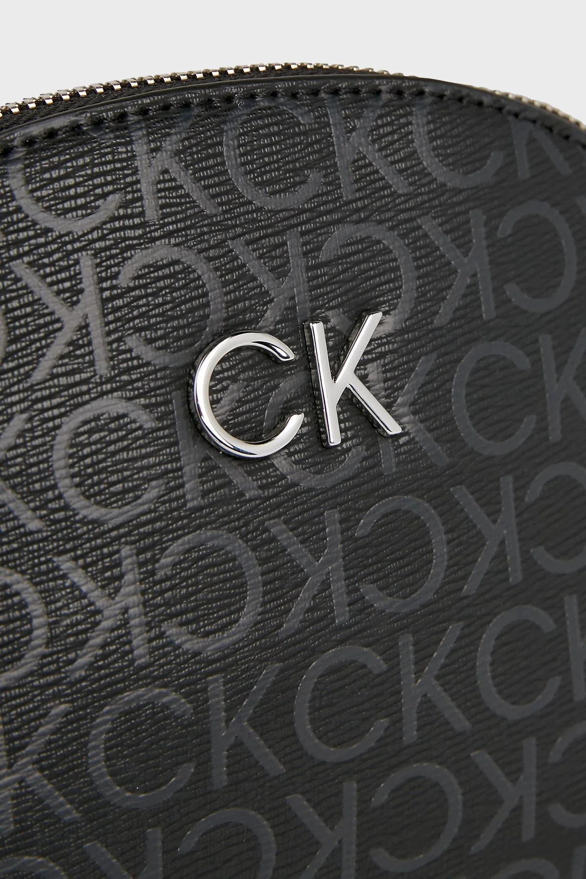 Calvin Klein Logolu Ayarlanabilir Omuz Askılı K60K6118820GJ Bayan Çanta K60K611882 0GJ SİYAH - 3