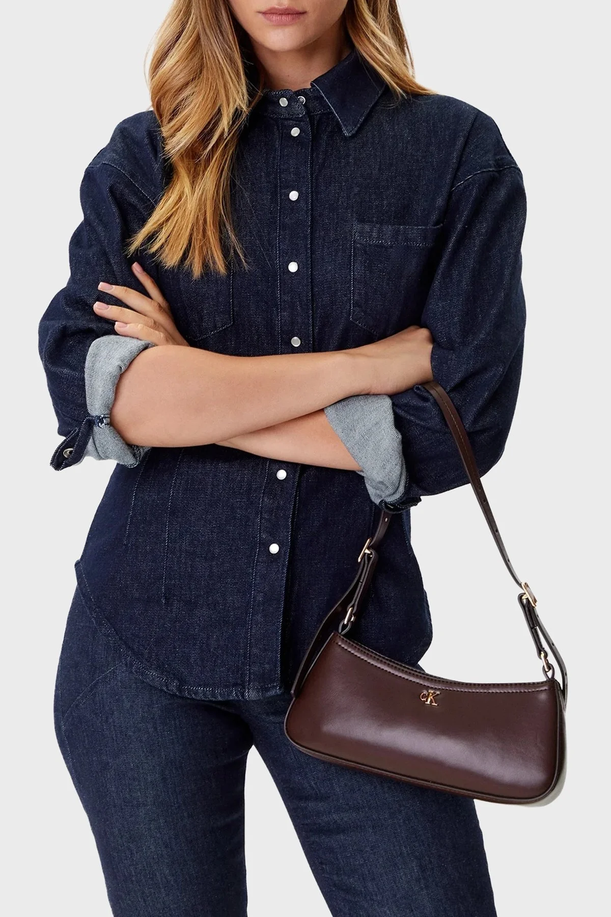 Calvin Klein Logolu Ayarlanabilir Omuz Askılı LV04F3170GBAP Bayan Çanta LV04F3170G BAP BORDO - 2